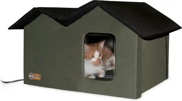 K&H Pet Products Outdoor Heated Kitty House Extra-Wide Cat Shelter